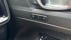 Volvo XC40 2.0 B3P Plus Dark 5dr Auto Petrol Estate